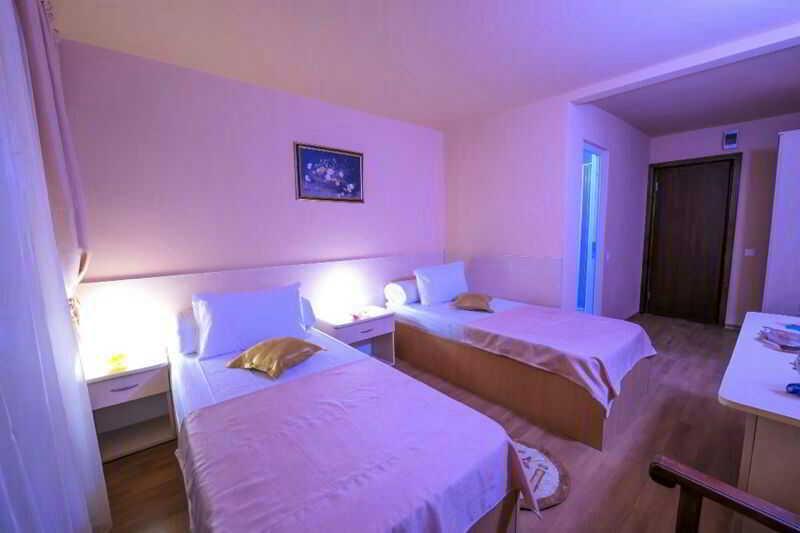 Voila Hotel 3*